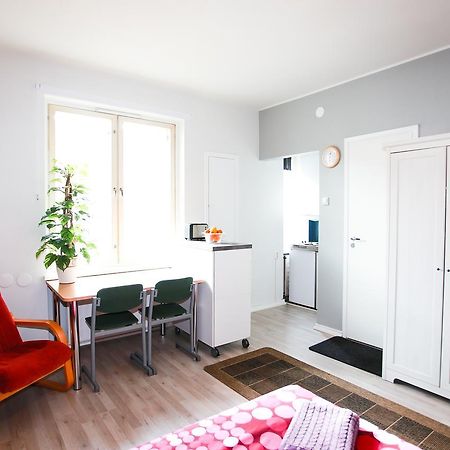 Cozy Studio Next To Bus Station Åbo Exteriör bild